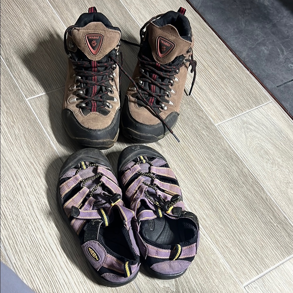 Women's Hiking Boots and Sandals Set